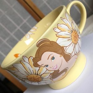 Disney beauty & the beast oversized Belle mug NWOT